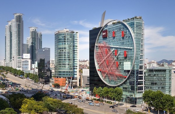 HDC현대산업개발 본사 전경.[사진=HDC현대산업개발 제공]