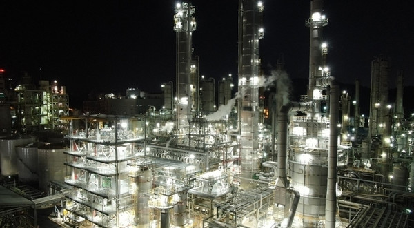 롯데케미칼 울산 공장.  사진=롯데케미칼